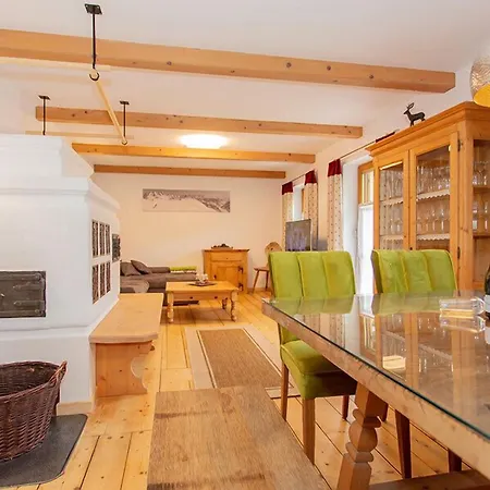 Alpstuga Glemmtal - Haus Dorfblick